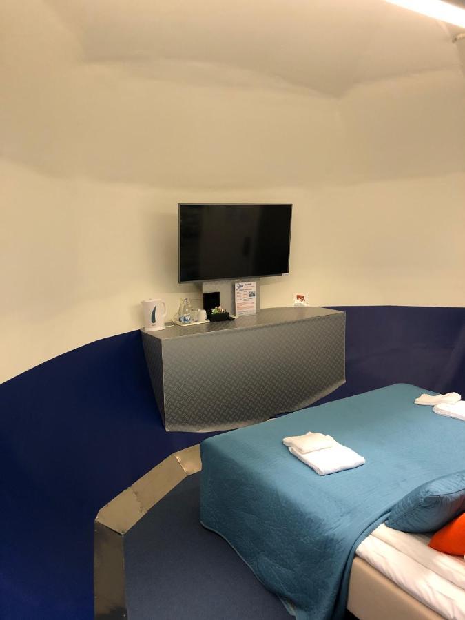 Stf Jumbo Stockholm Hostel *